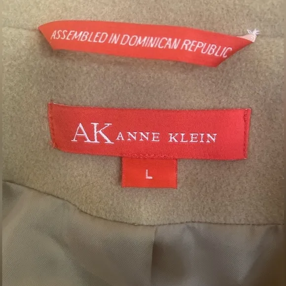Anne Klein~Tan~Double Breasted Pea Coat~(2) Pockets~Fully Lined~Size L