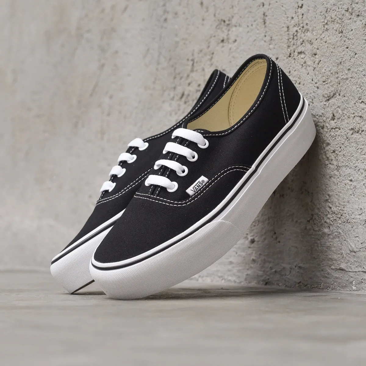 Authentic Platform - Black