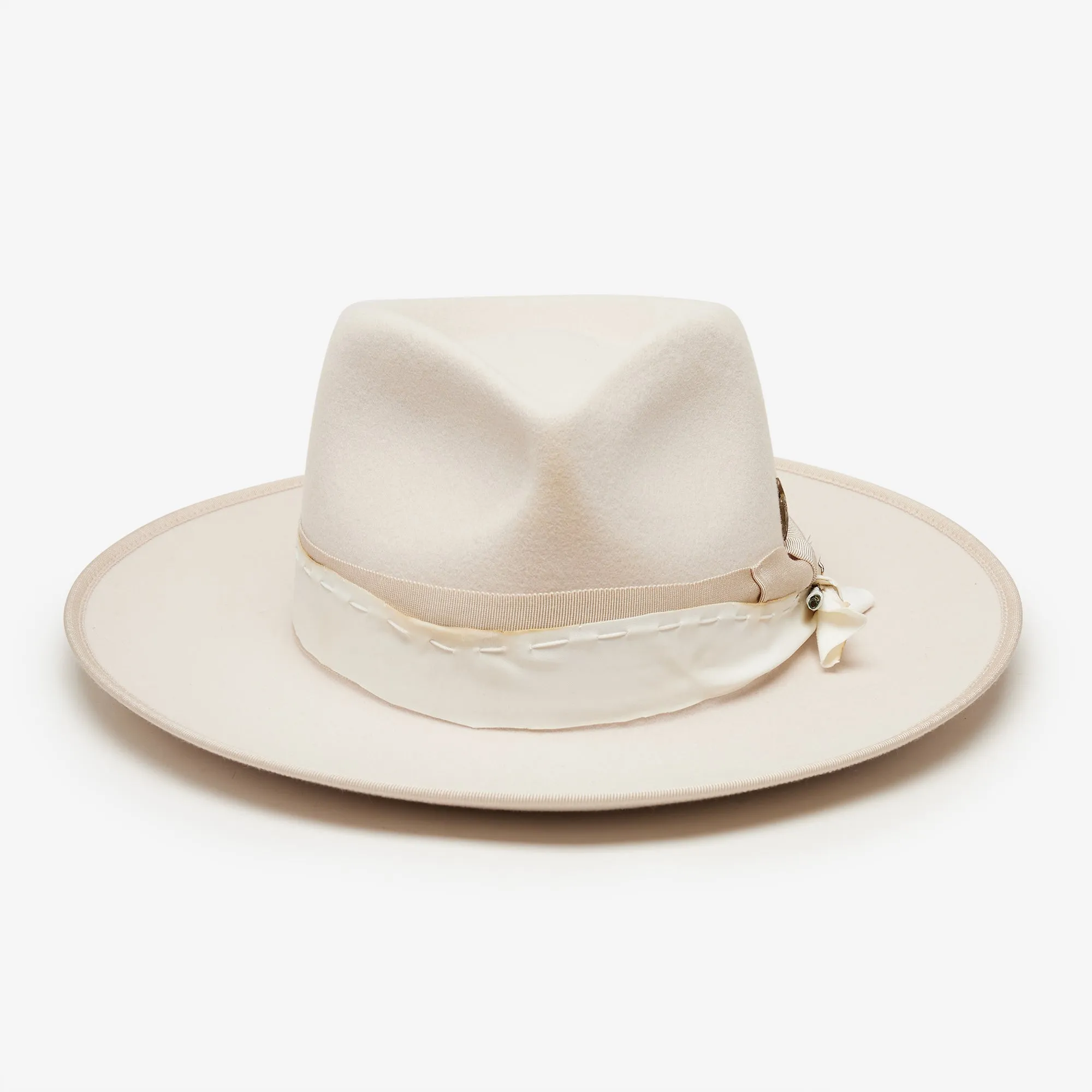 Bennie in Cream