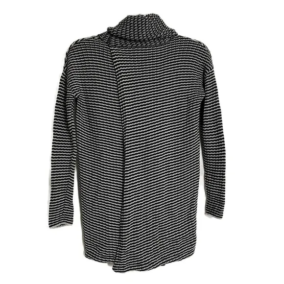 CABI Women’s Fergie Turtleneck Split Sweater - XXS