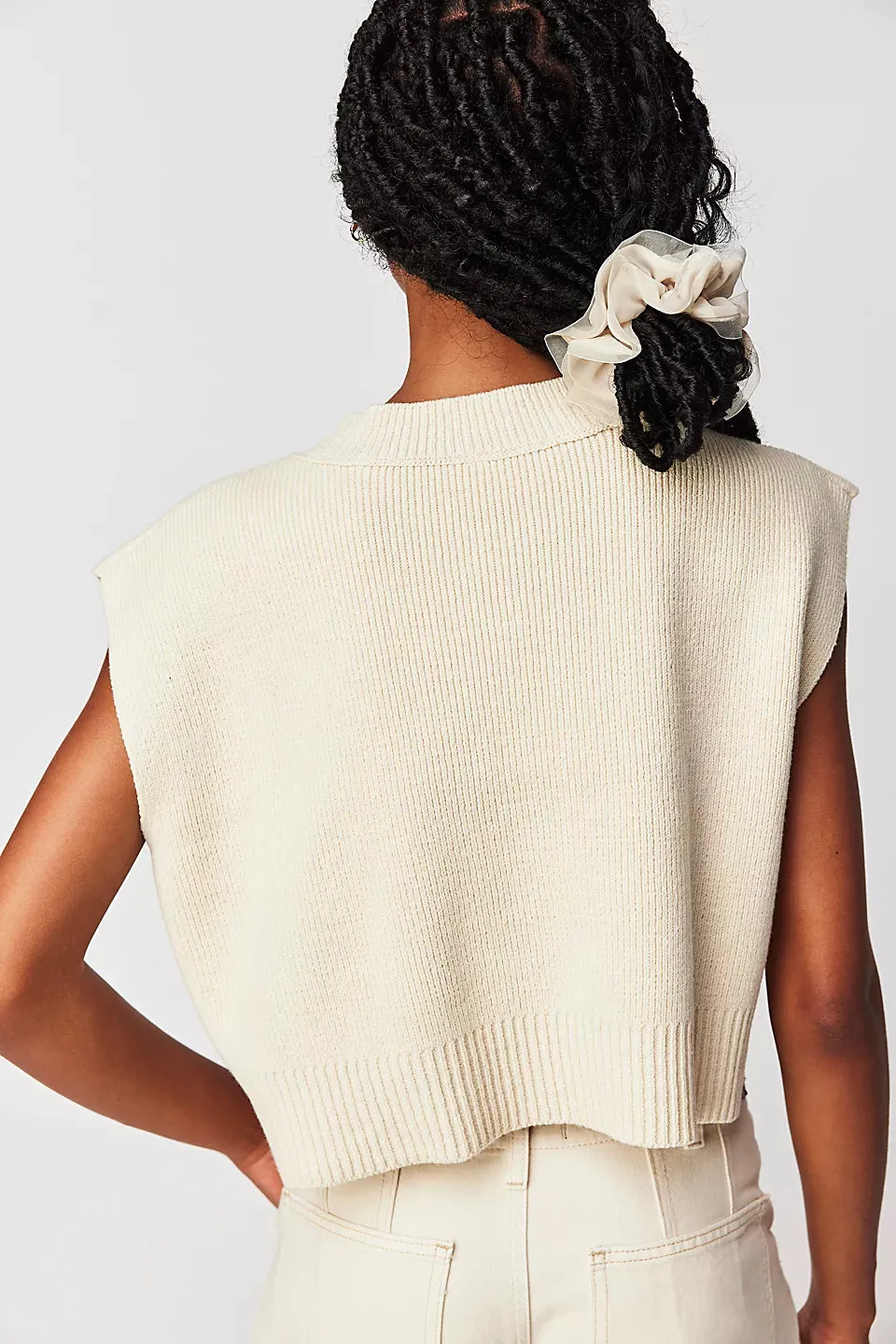 EASY STREET VEST-CREAM