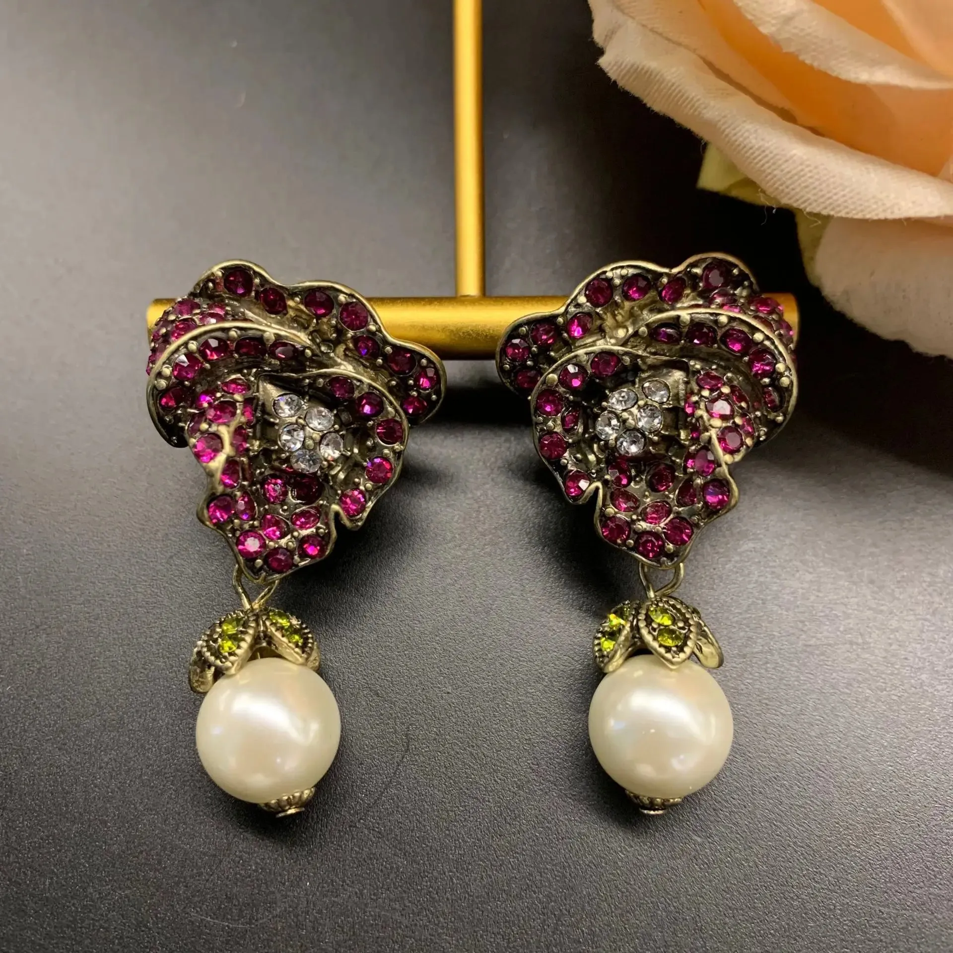 Fashion vintage  necklace earrings set