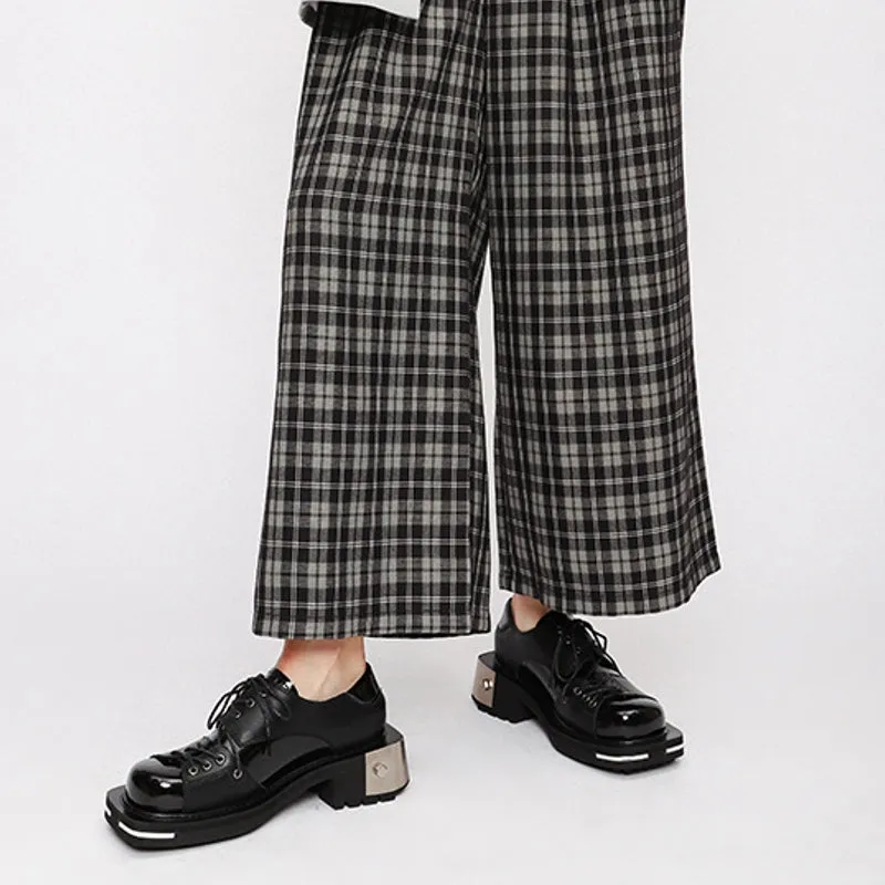 Fashion Women Round Toe Metal Chain Buckle Flats