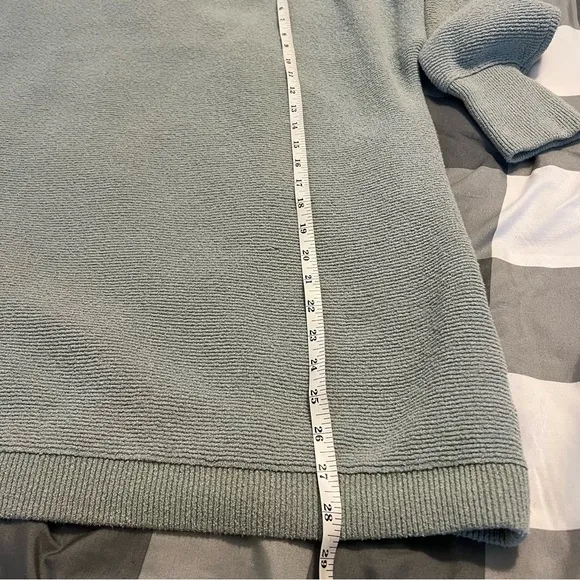 Free People Slouchy Ottoman Tunic Sweater in Dream Blue size Medium