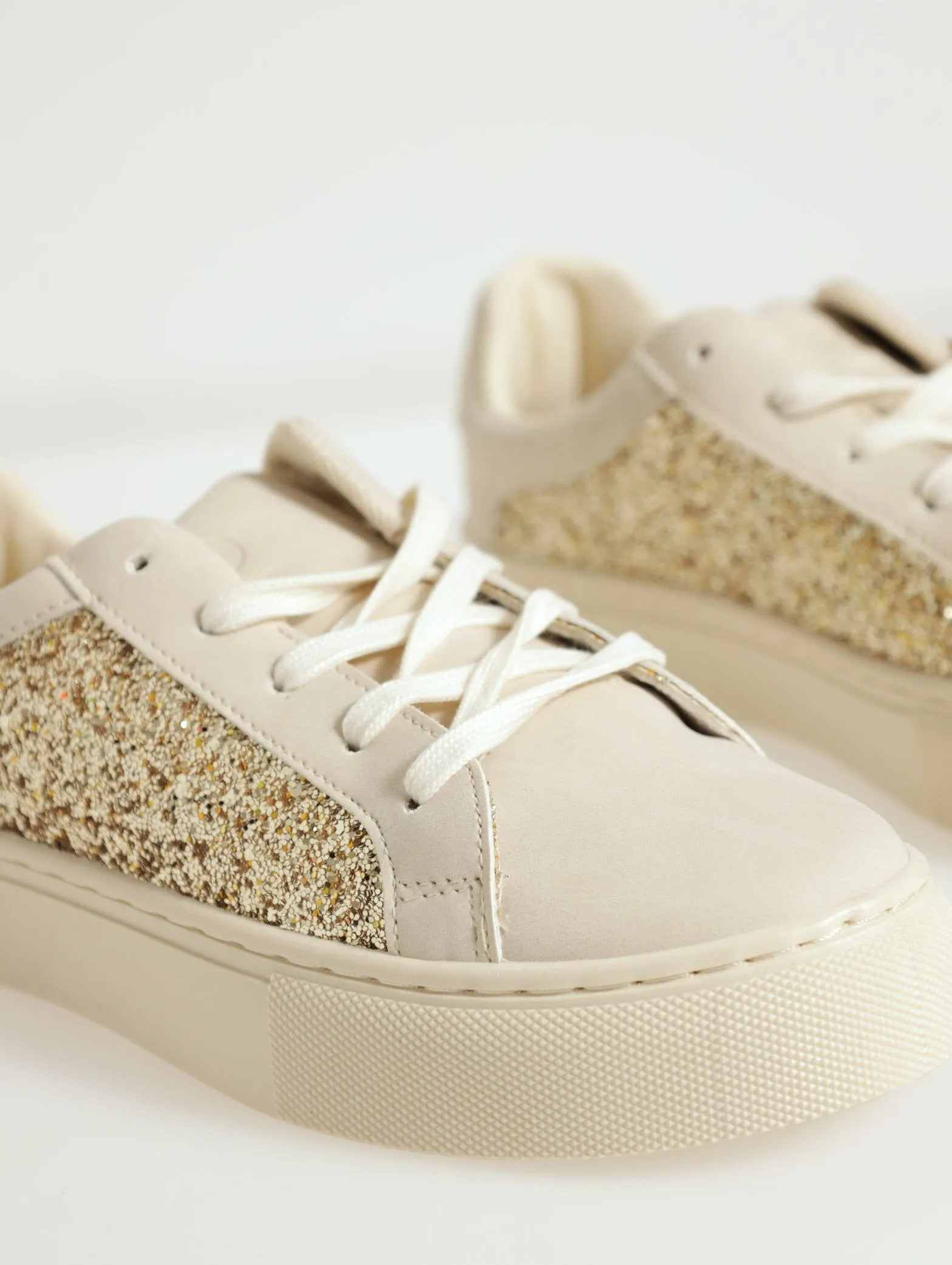 Glitter Pannel Detail Platform Sneaker - Beige/White