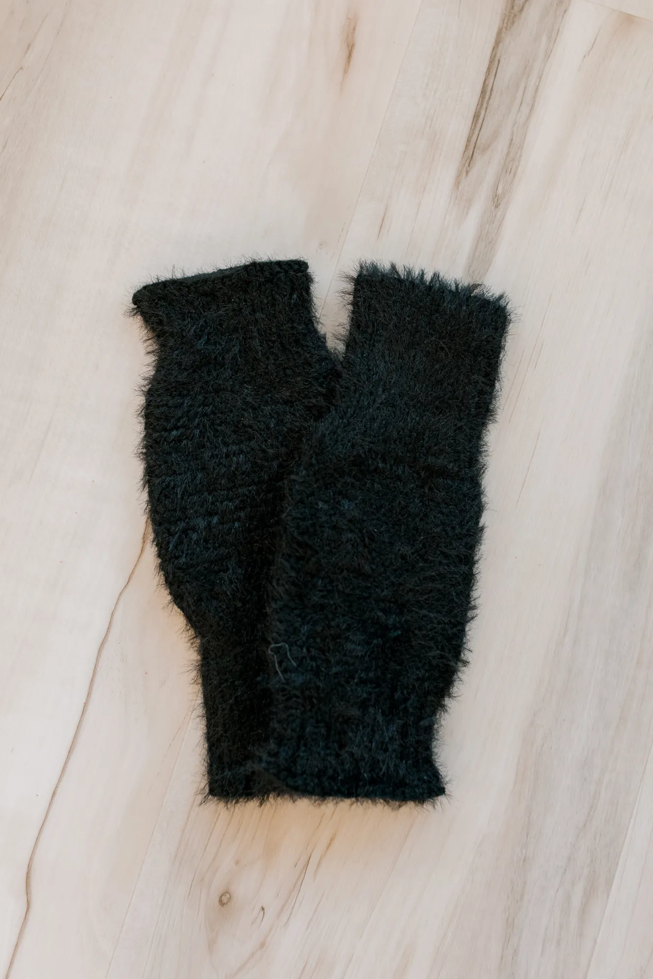 Hold Me Close Fingerless Gloves in Black