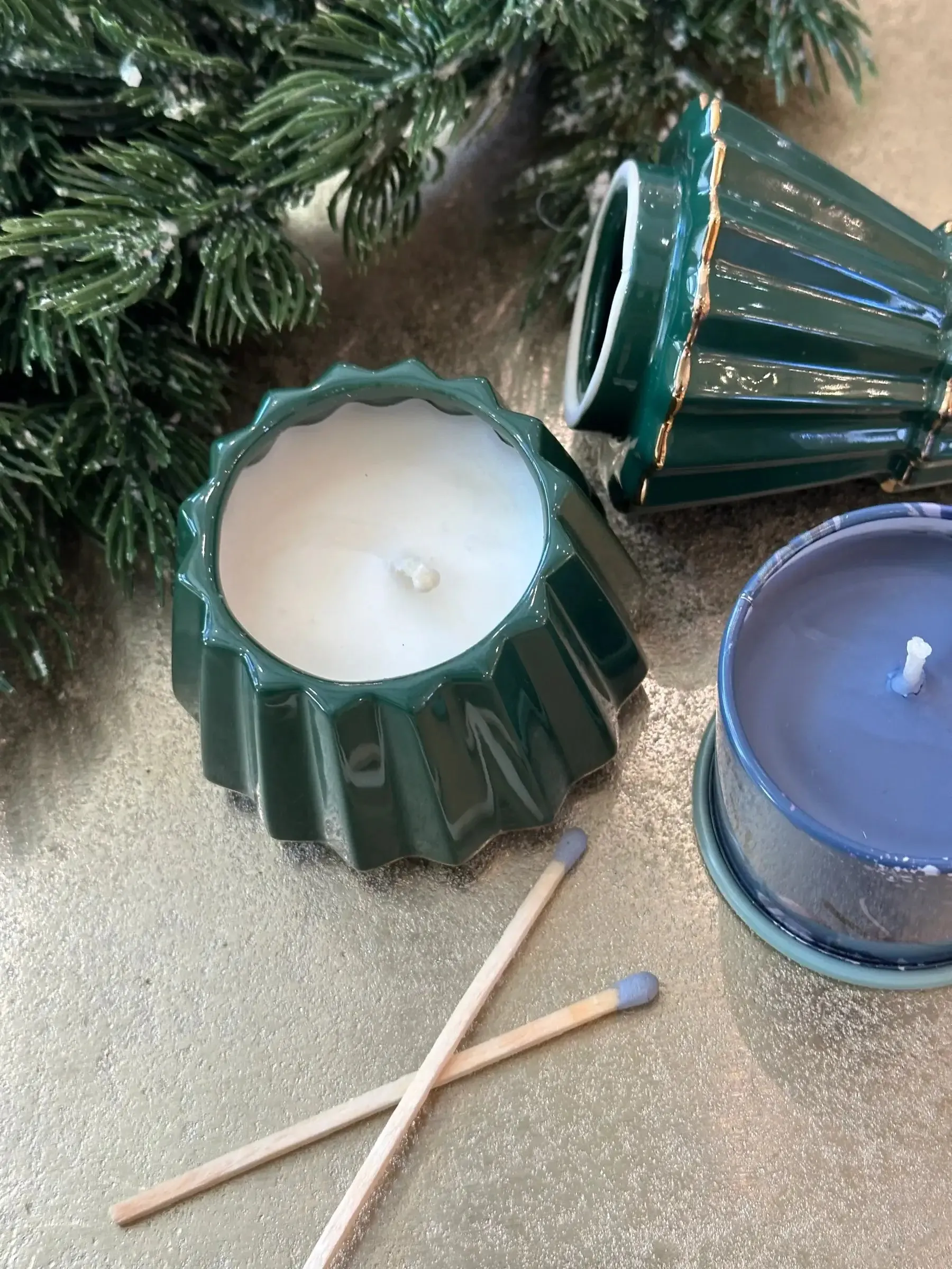 JUNIPER SPICE GILDED TREE CERAMIC CANDLE