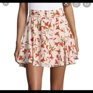 Lovers &amp; Friends x Revolve Whimsical Boho Fountain Floral Pullon Skirt Medium