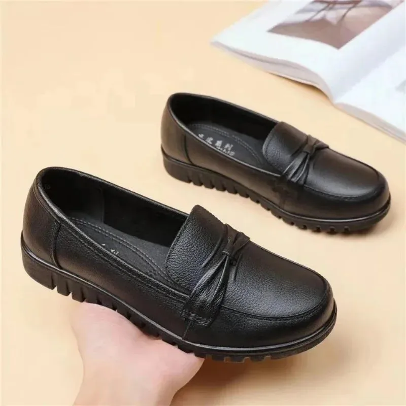New Spring Women’s Shoes – Low Top Round Head Loafers, Waterproof Soft Leather, Solid Color Versatile Casual Shoes