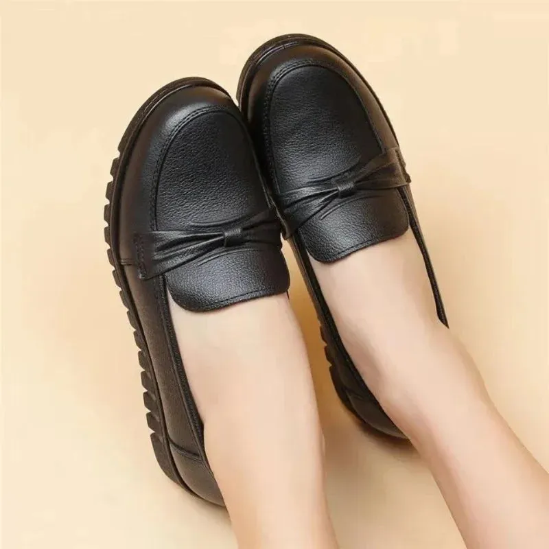 New Spring Women’s Shoes – Low Top Round Head Loafers, Waterproof Soft Leather, Solid Color Versatile Casual Shoes