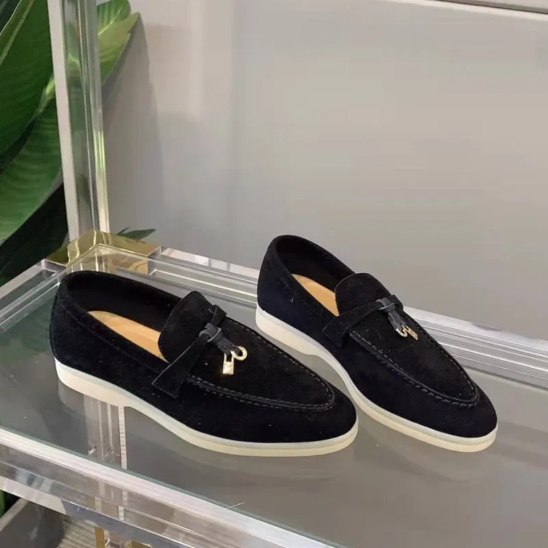 Sara Suede Loafers | Ein klassisches und schickes Design, das sicher die Aufmerksamkeit auf sich zieht