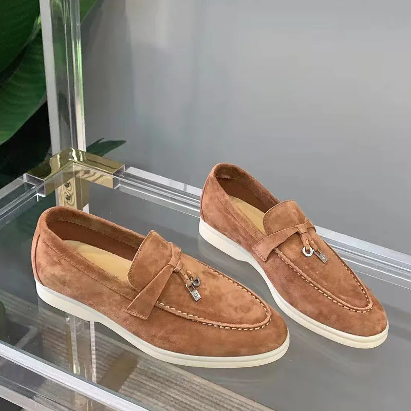 Sara Suede Loafers | Ein klassisches und schickes Design, das sicher die Aufmerksamkeit auf sich zieht
