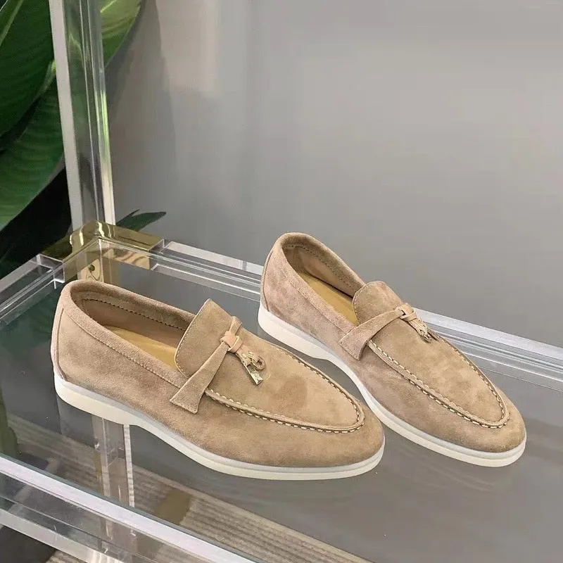 Sara Suede Loafers | Ein klassisches und schickes Design, das sicher die Aufmerksamkeit auf sich zieht