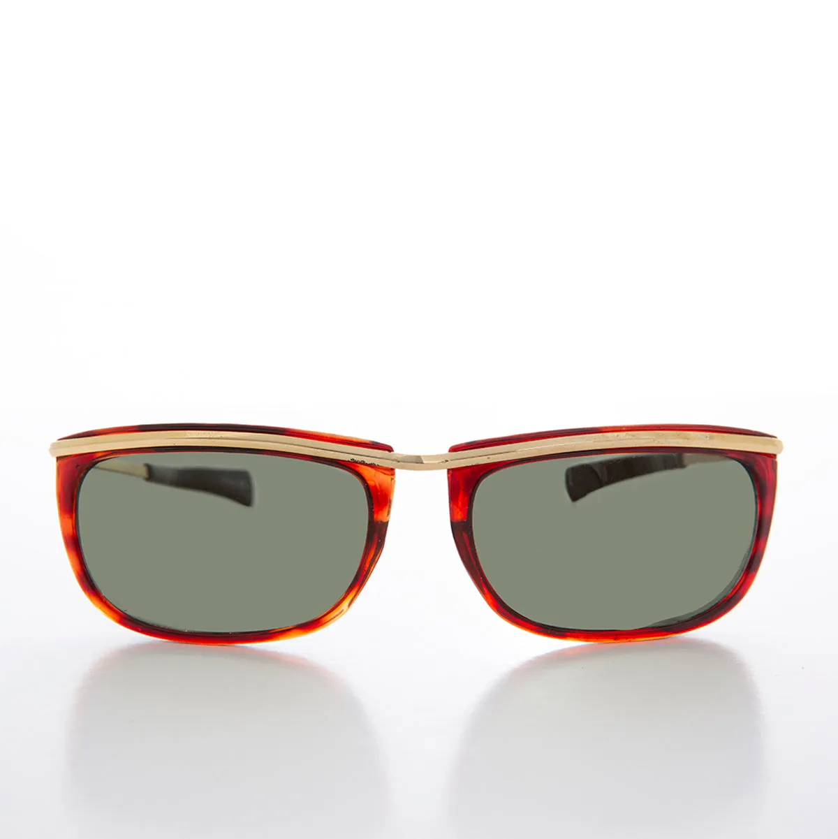 Sporty Gold Frame 90s Aviator Sunglass - Jenner