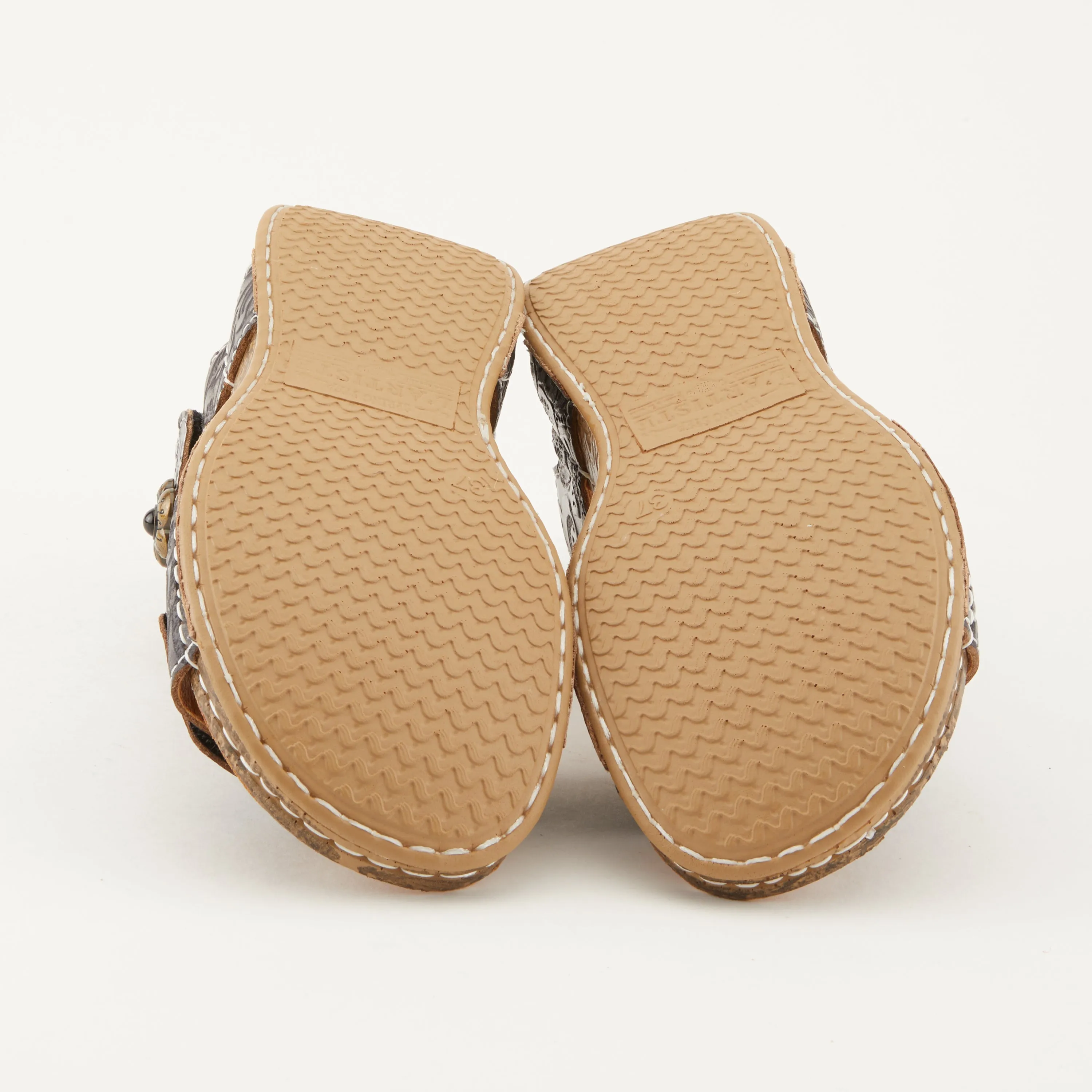 Spring Step Shoes L'Artiste Popular Women’s Leather Adjustable Sandals