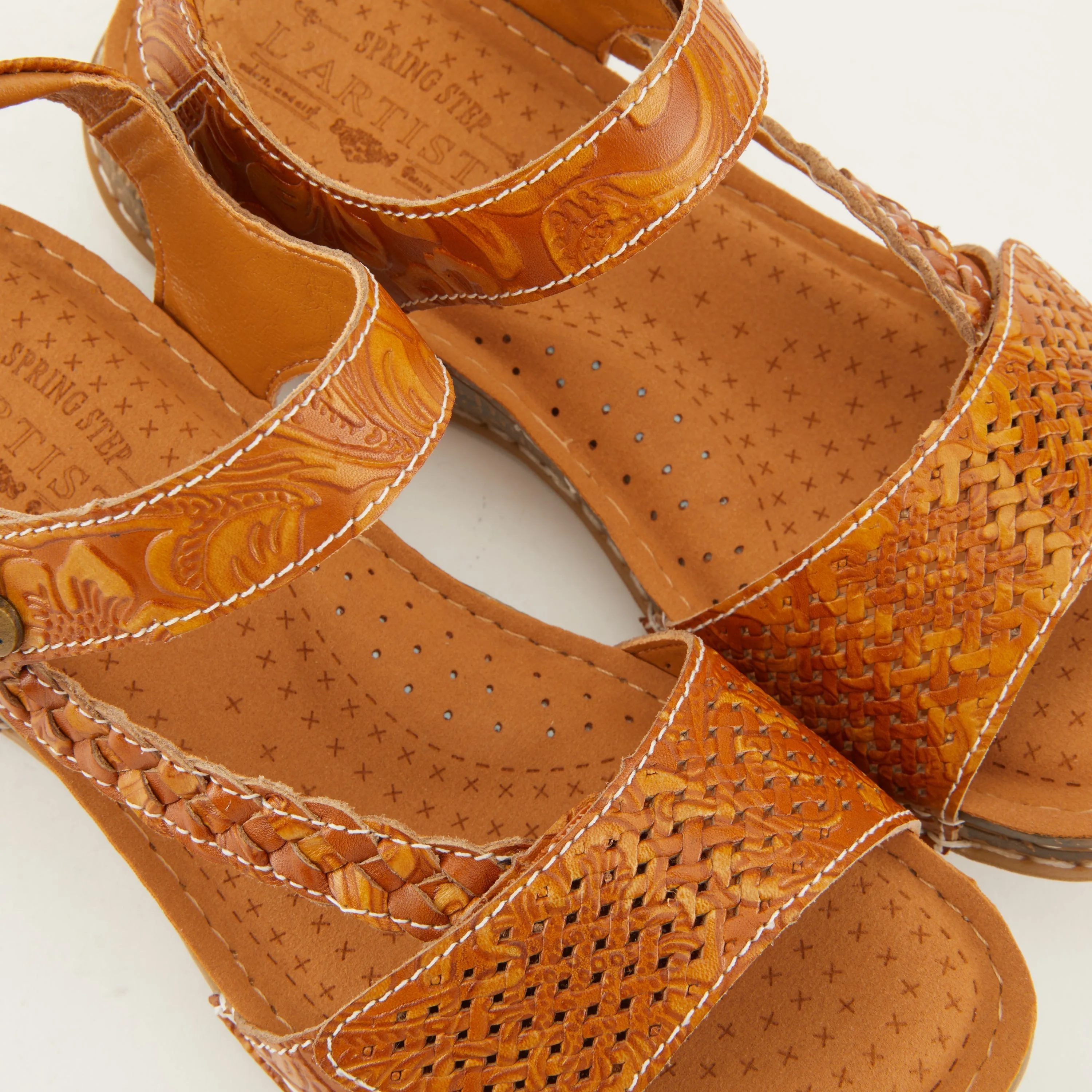 Spring Step Shoes L'Artiste Popular Women’s Leather Adjustable Sandals