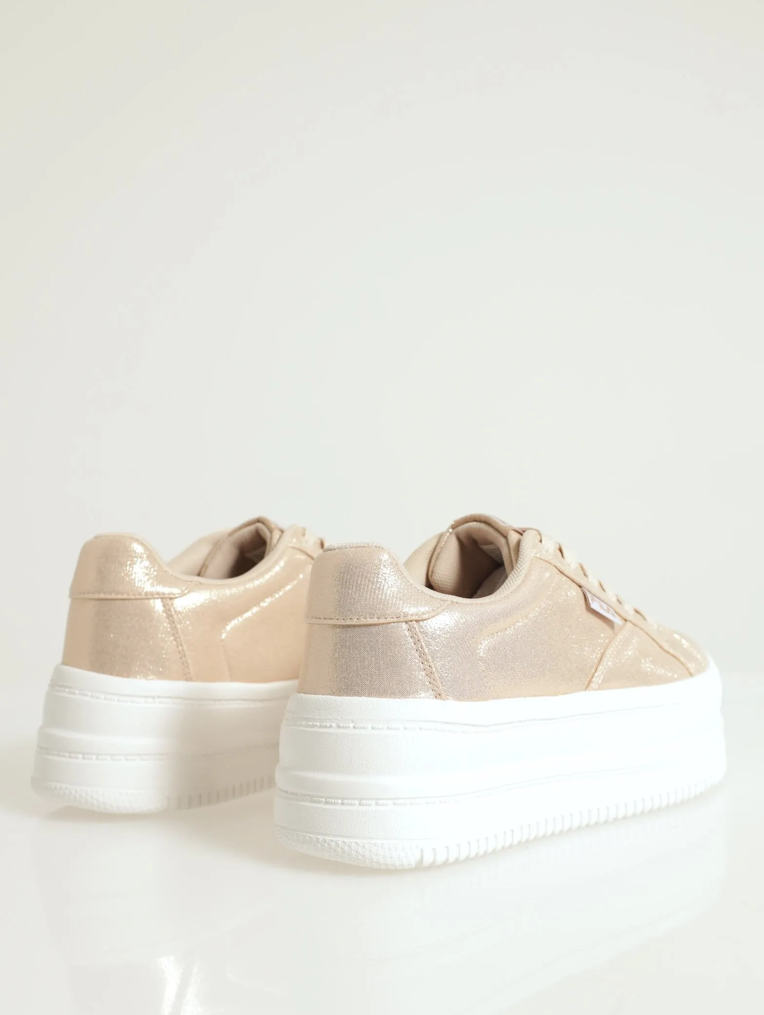 Stavi Stacked Platform Lace-Up Sneaker - Gold