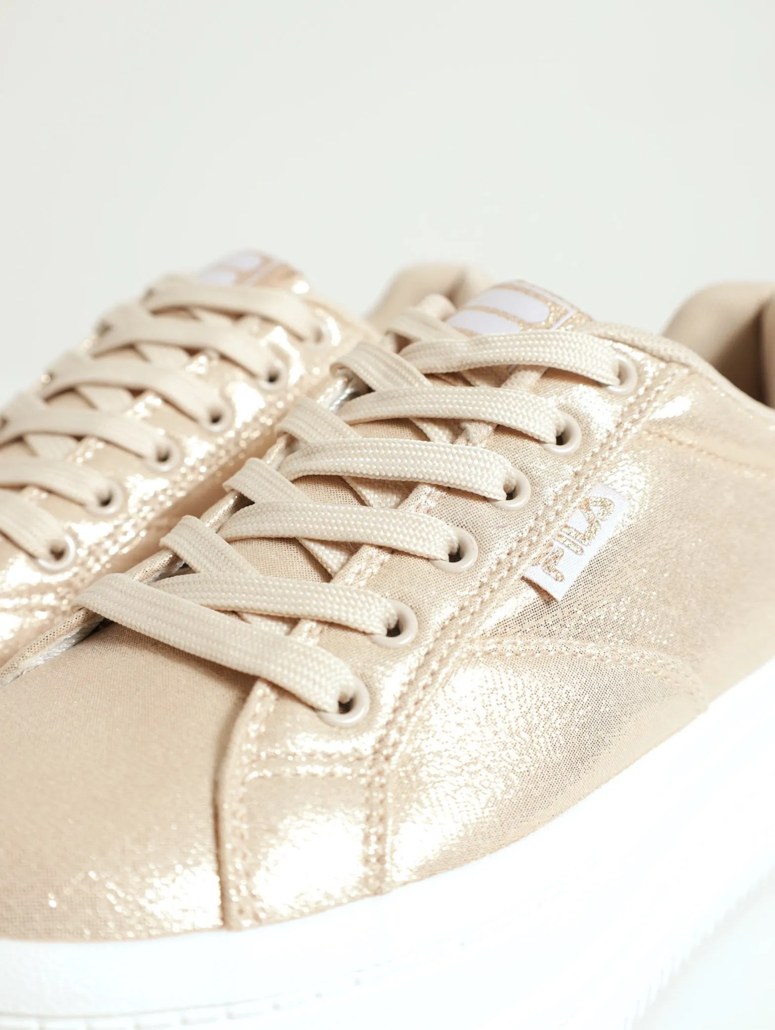 Stavi Stacked Platform Lace-Up Sneaker - Gold