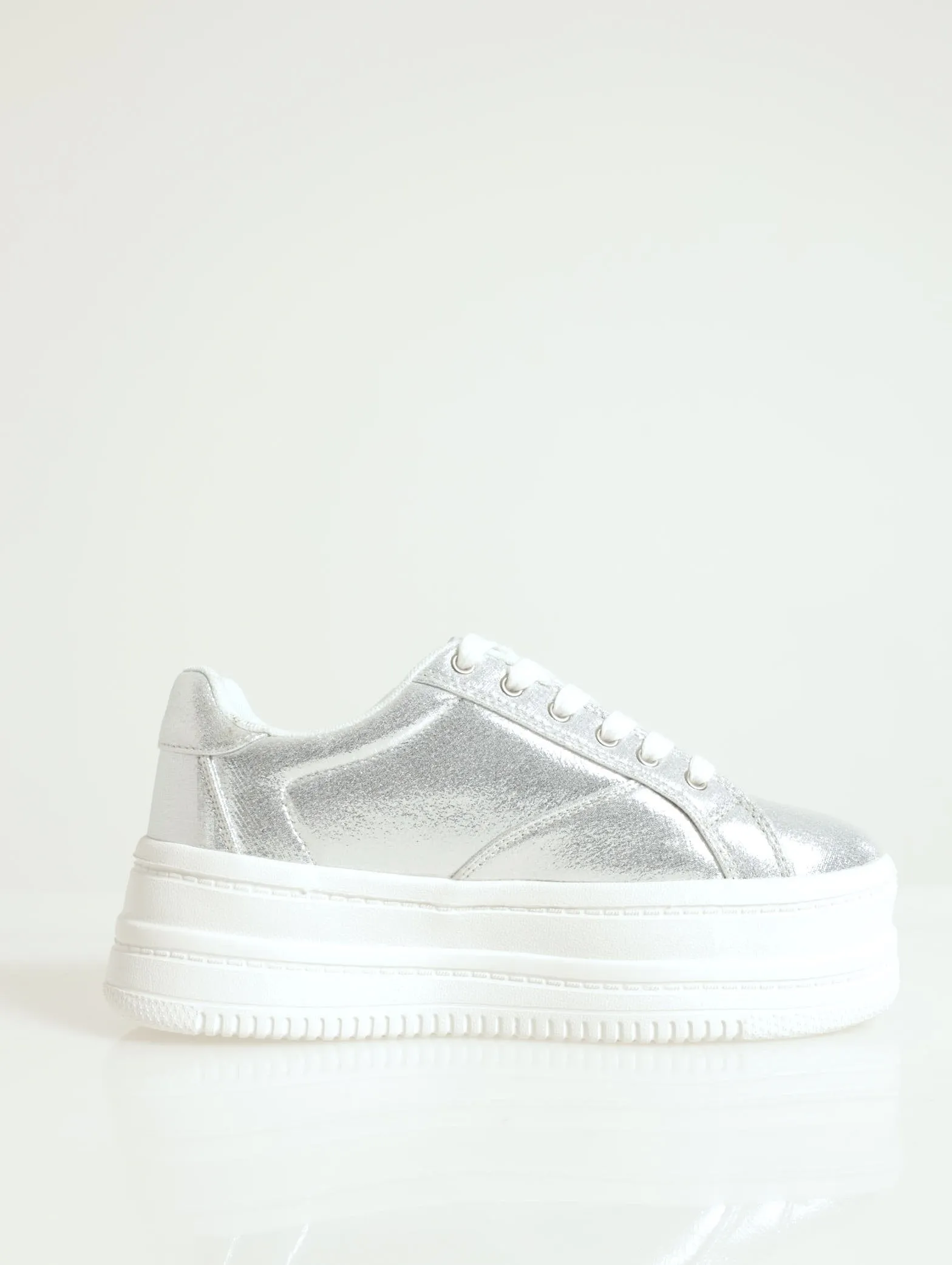 Stavi Stacked Platform Lace-Up Sneaker - Silver