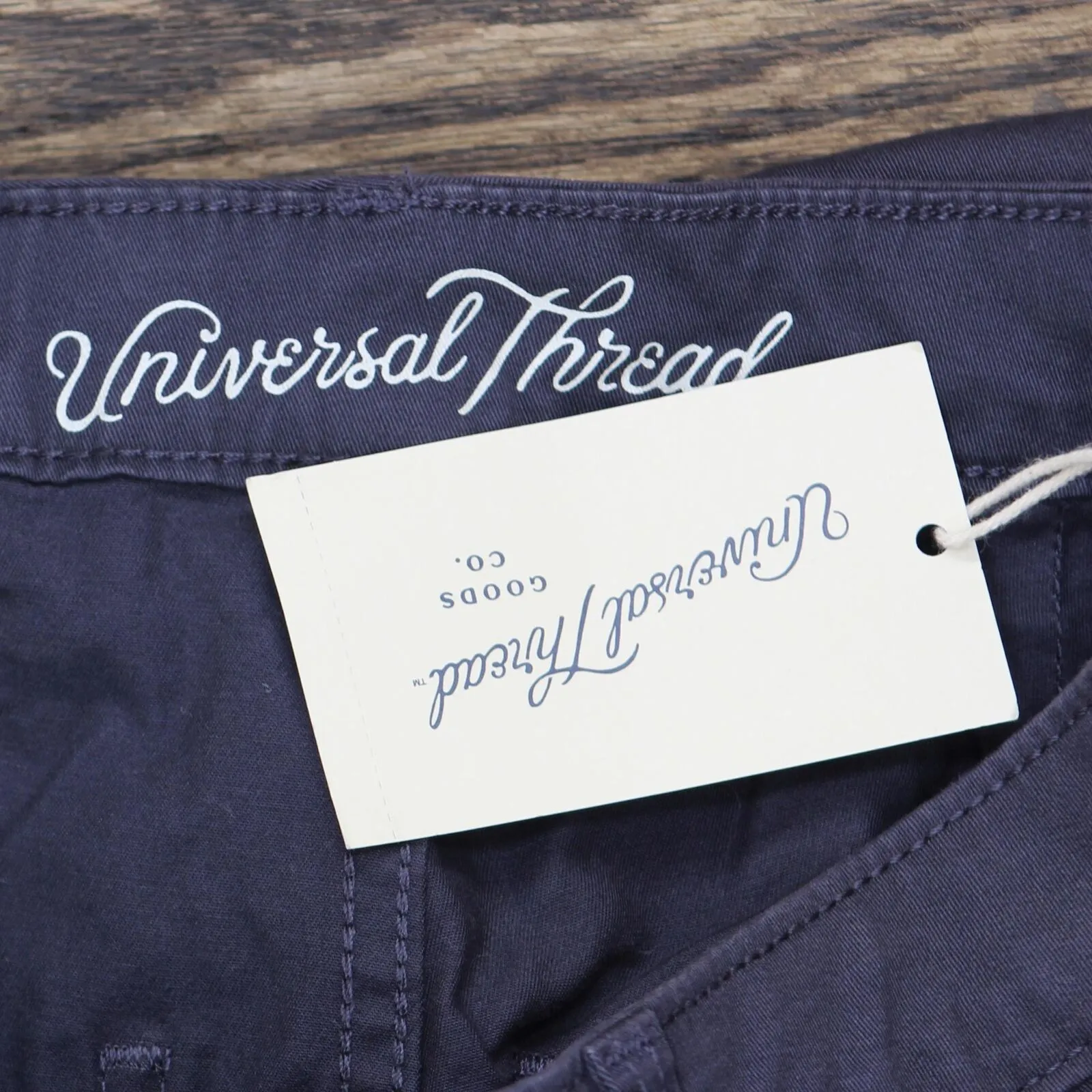 Universal Thread Women's High-Rise Wide Leg Cropped Jeans 561356