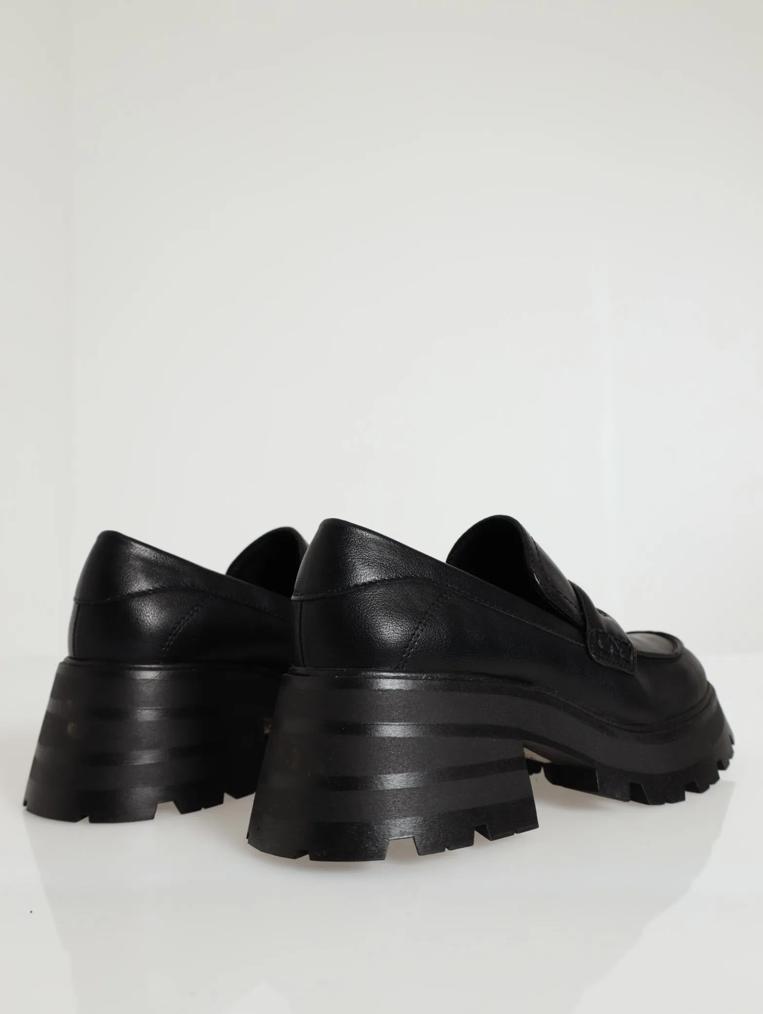 Vallaree Mid Heel Platform Loafer - Black