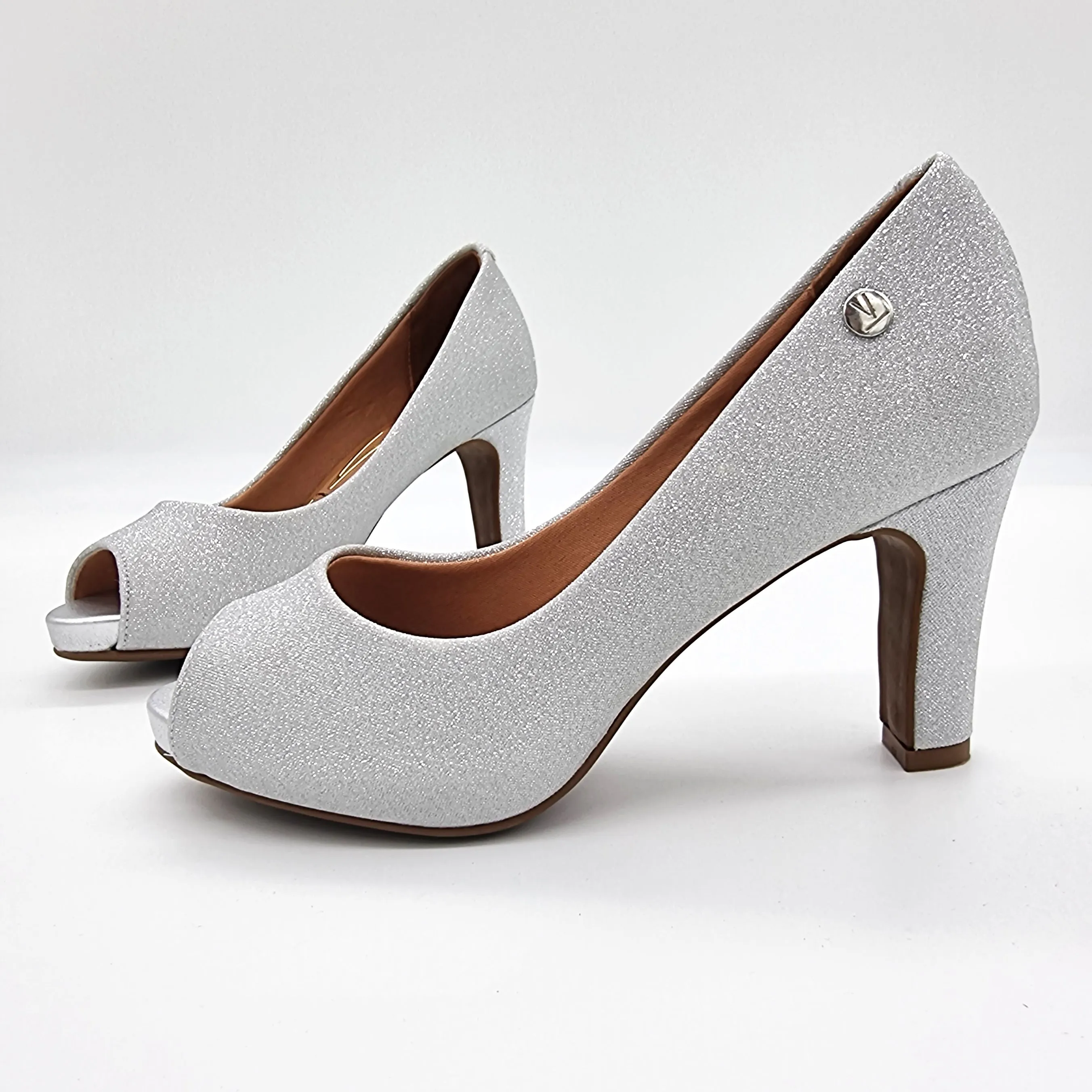 Vizzano 1840-300 Mid Heel Peeptoe Pump in Silver Shine