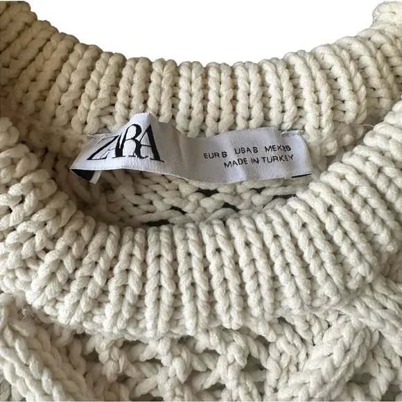 Zara Sweater Cable Knit Cold Shoulder Pom Pom Ecru Small